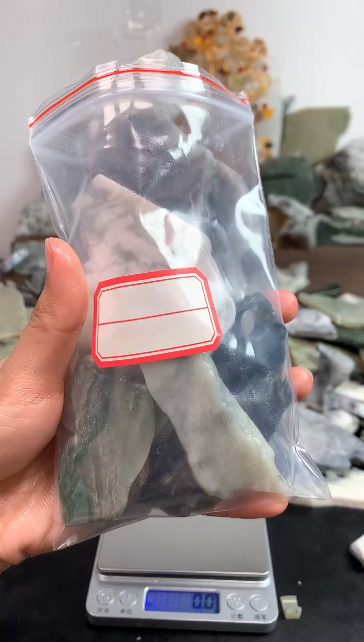 未镶嵌和田玉摆件102