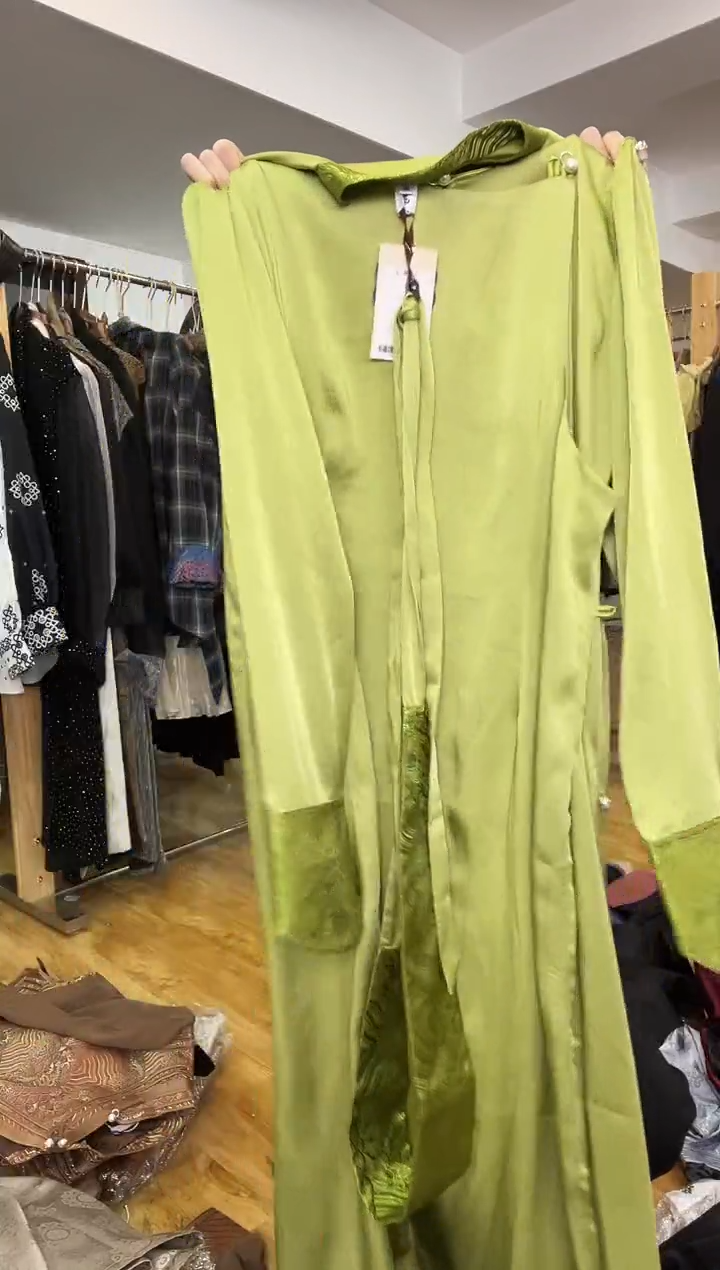 半身裙       2XL码    125-135斤（微瑕）