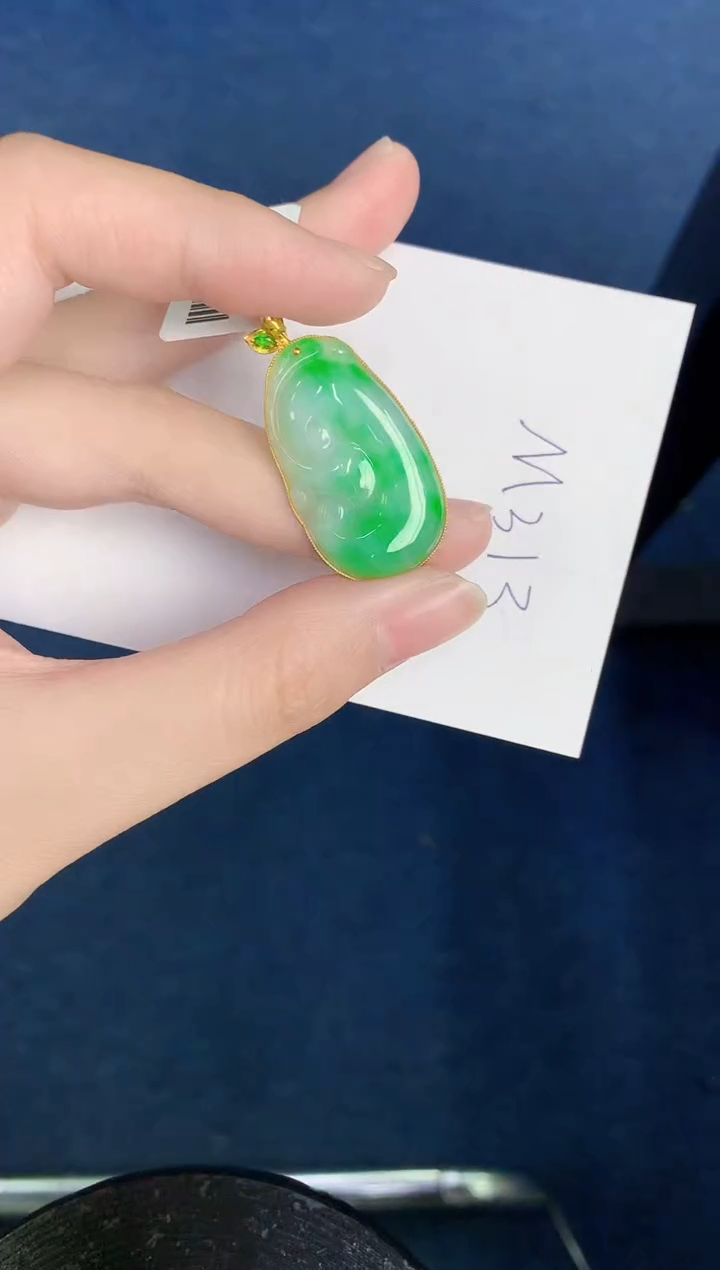 【闪购商品】翡翠颈饰18K金镶嵌000000000