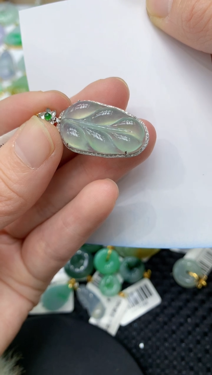 【闪购商品】翡翠颈饰18K金镶嵌11111111