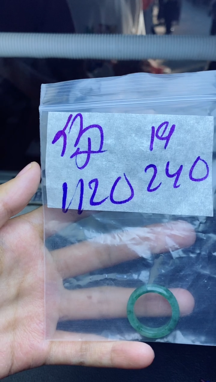 未镶嵌定制翡翠你**说拍一发一