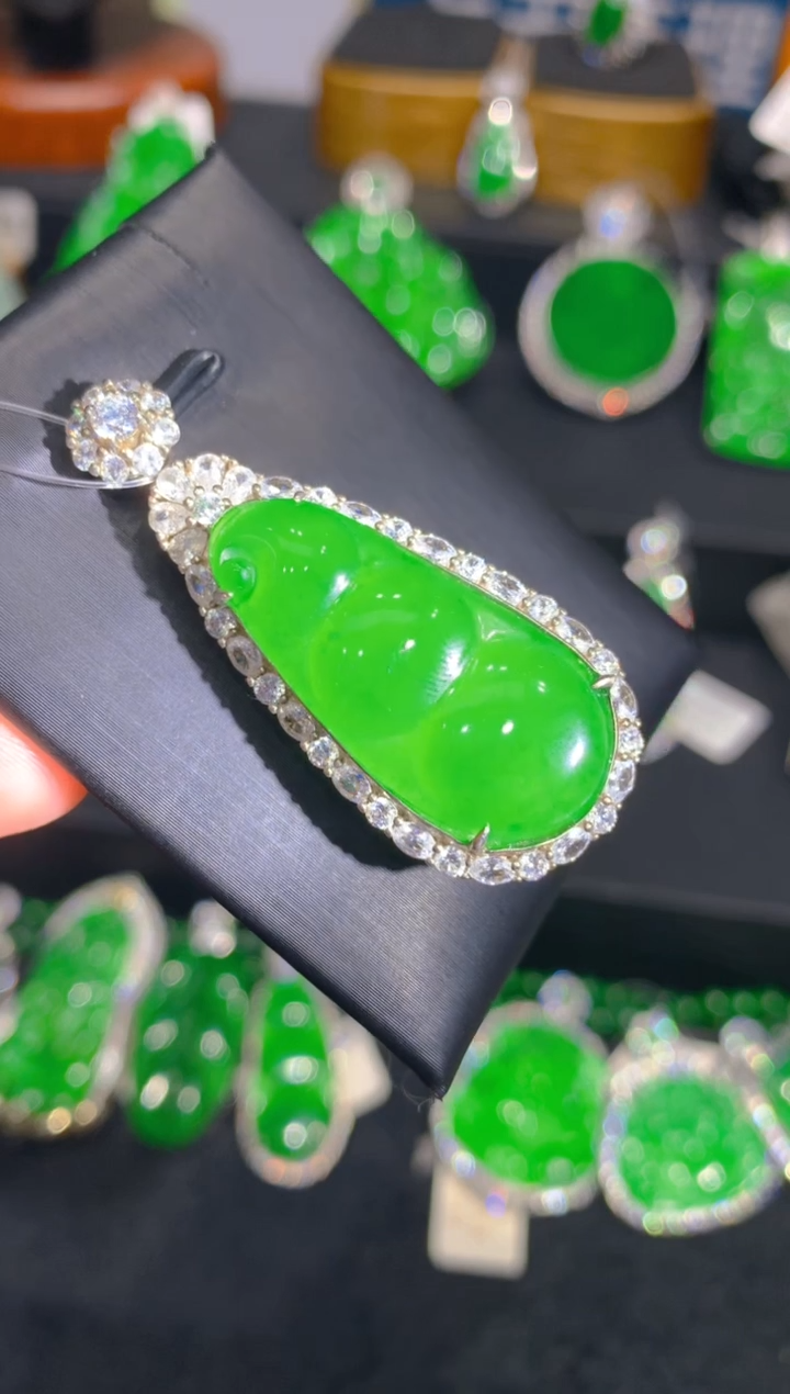 【闪购商品】翡翠颈饰银S925镶嵌一季