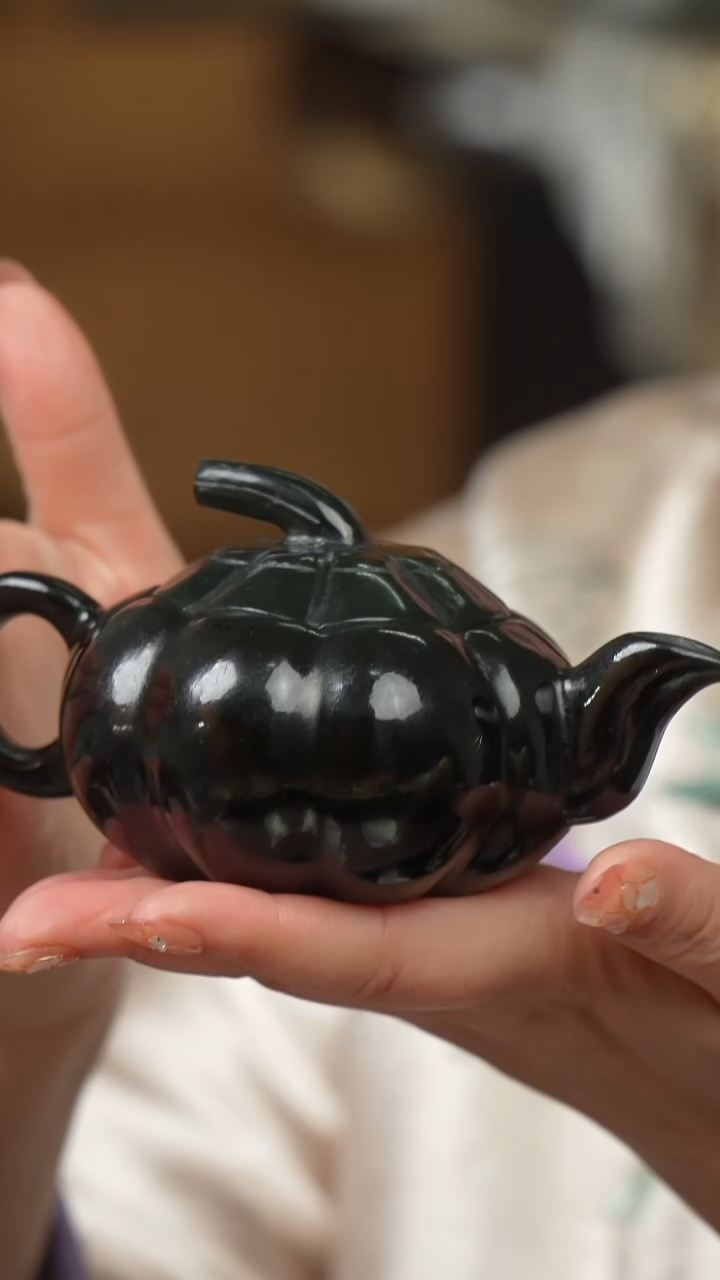 未镶嵌和田玉摆件茶壶