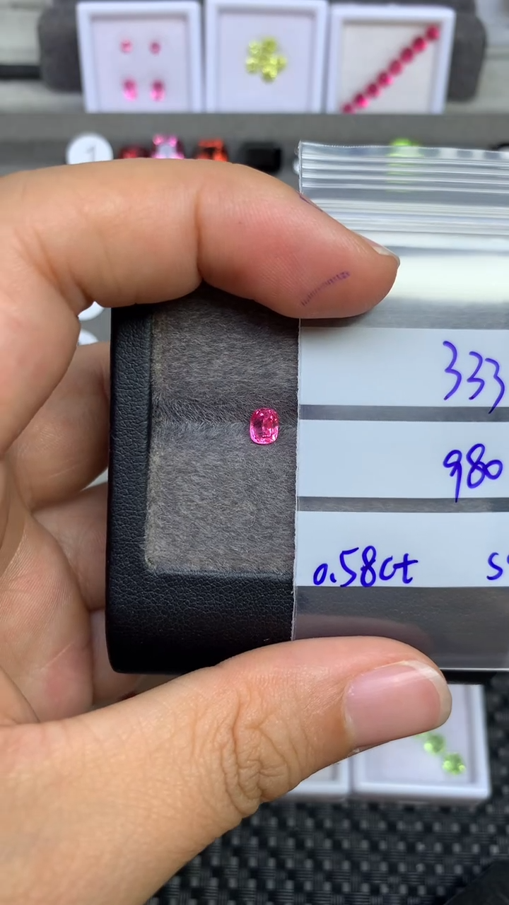 裸石尖晶石3*3缅甸天然无烧尖晶石