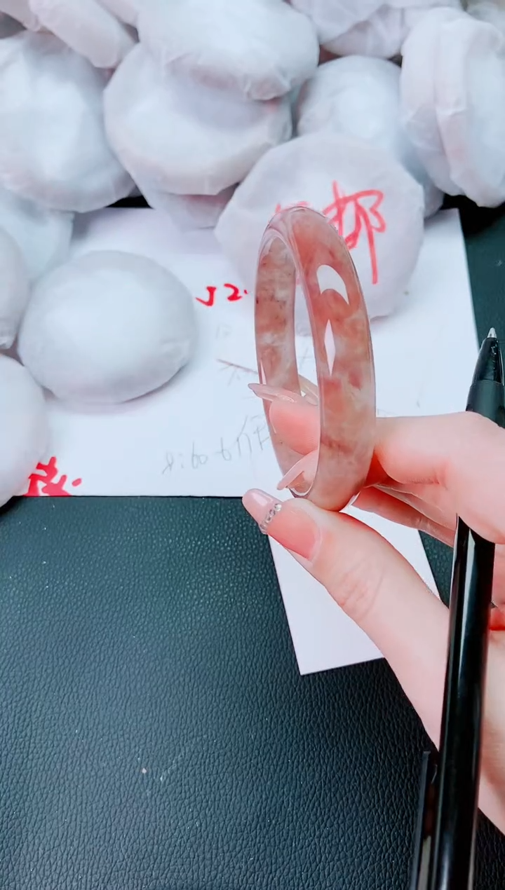 【闪购商品】石英质玉手镯未镶嵌J178-66-65