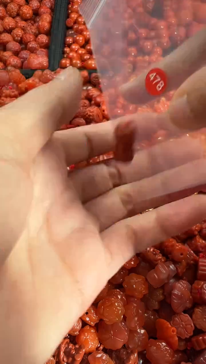 【闪购商品】南红玛瑙颈饰未镶嵌2