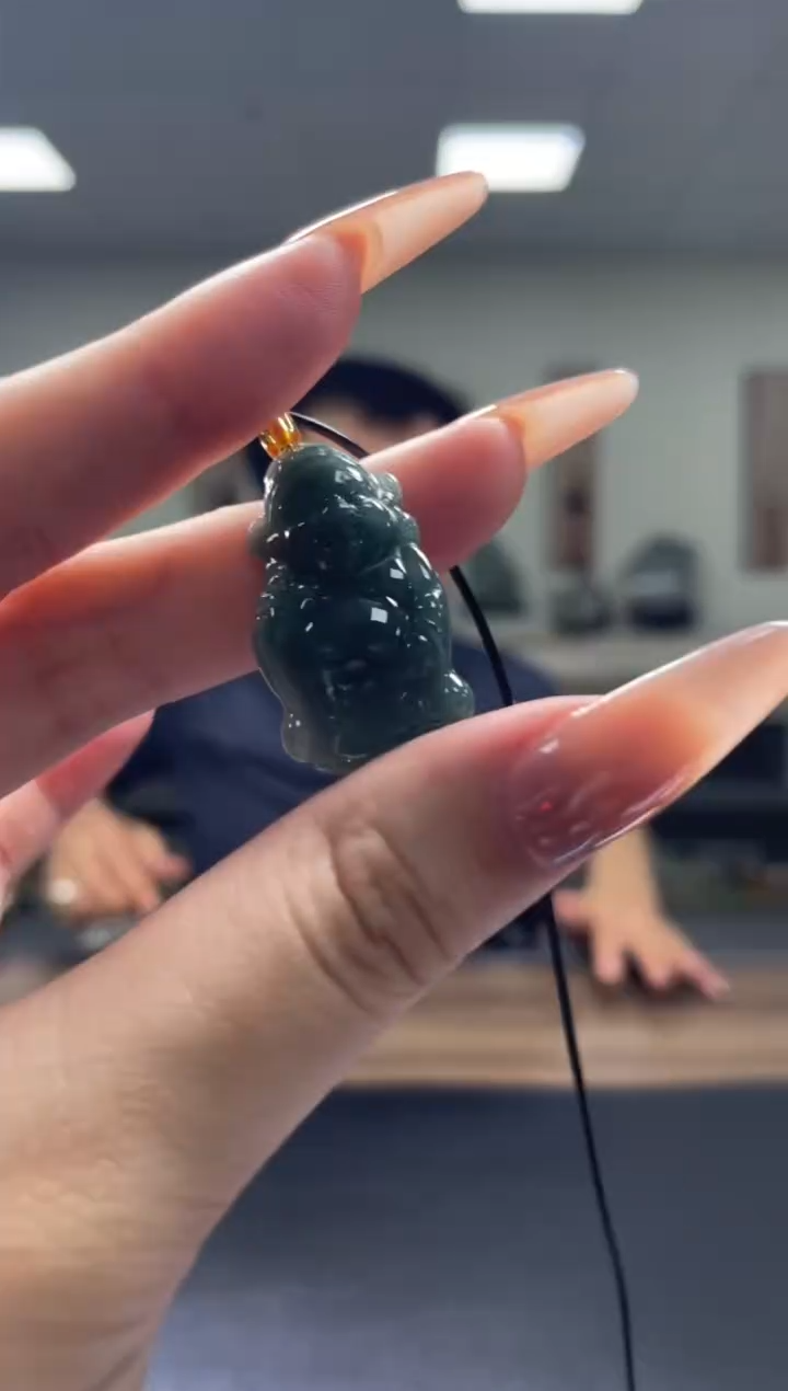 颈饰未镶嵌翡翠天然A货翡翠随机发一件10