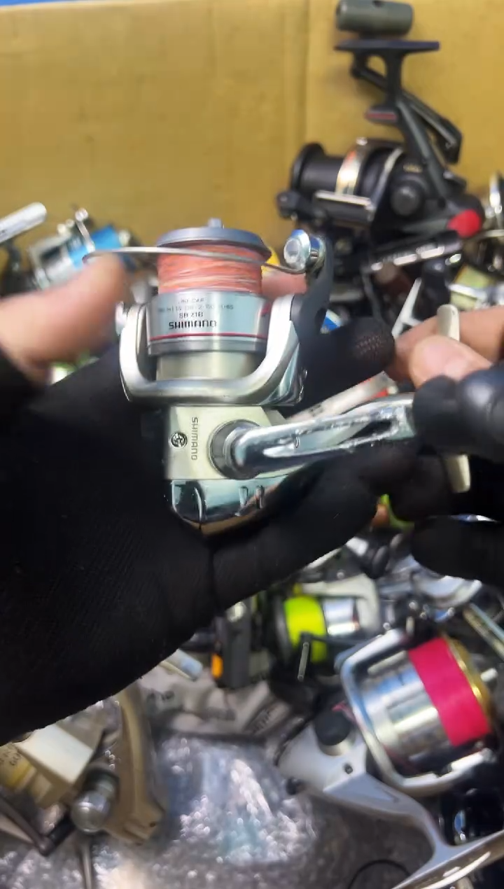 富****记微瑕钓鱼轮，直播间讲解为准，看清楚再拍，如有拆卸不退换