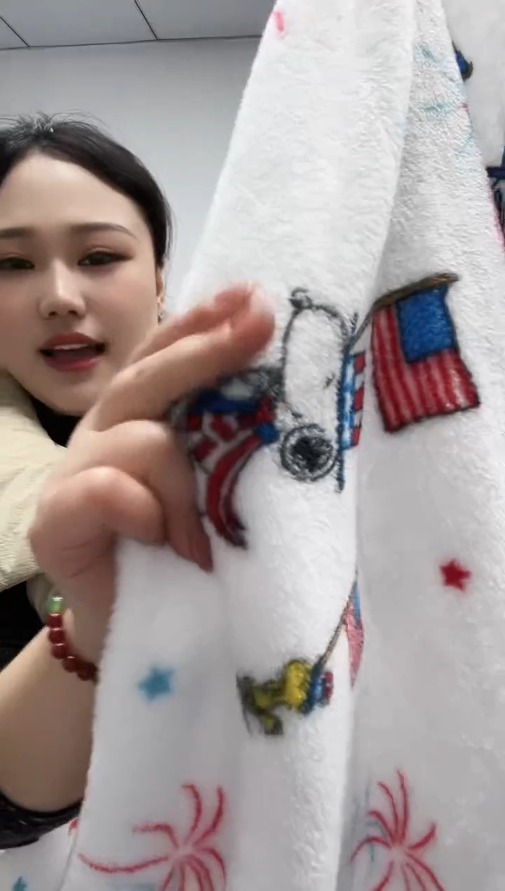 法兰绒3x1.8材质面料尺寸以主播介绍为准