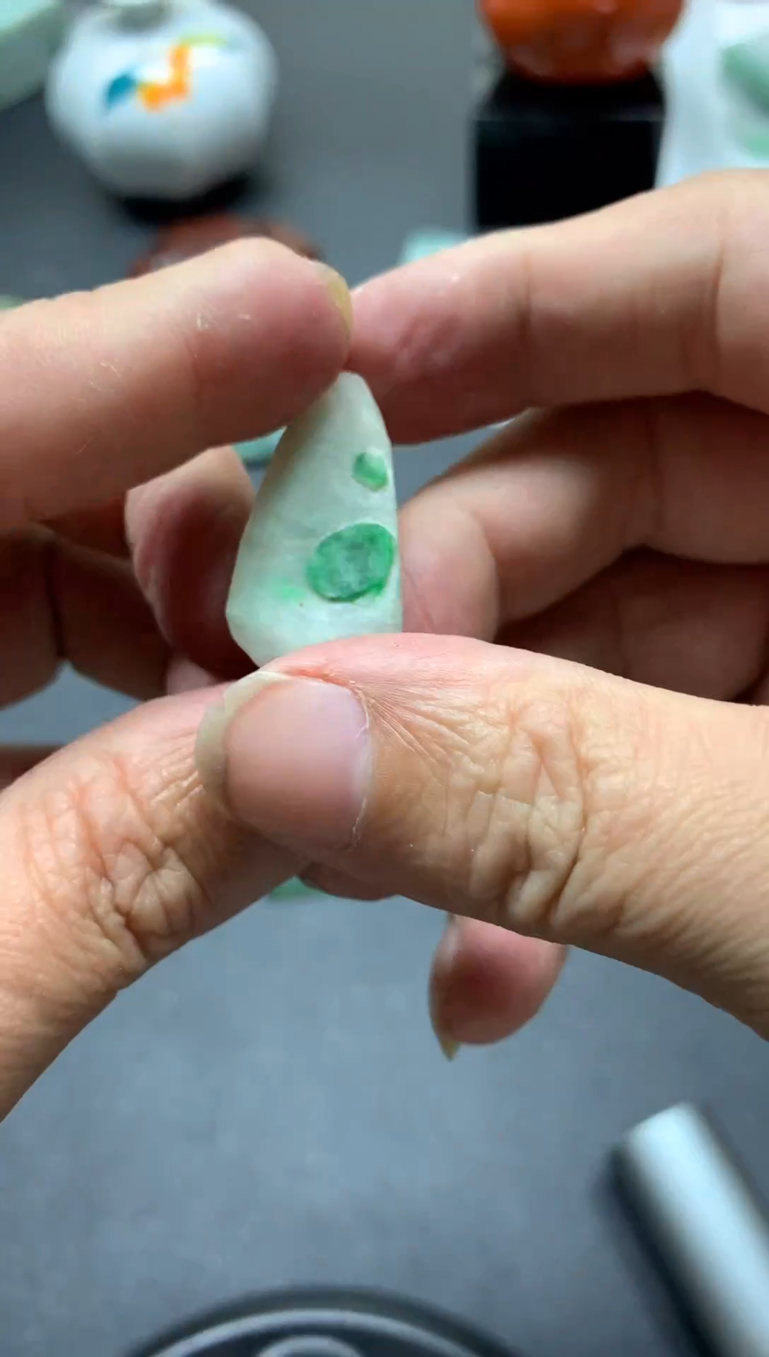 【闪购商品】翡翠颈饰未镶嵌天然翡翠A货