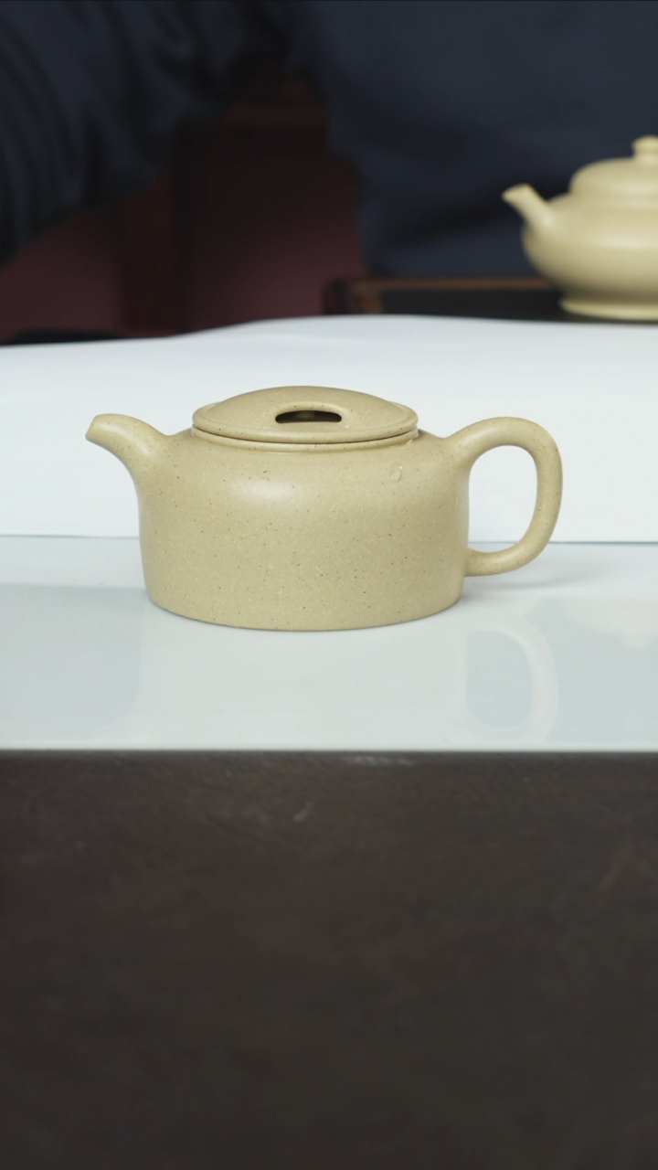 【闪购商品】紫砂茶壶牛盖莲子半手