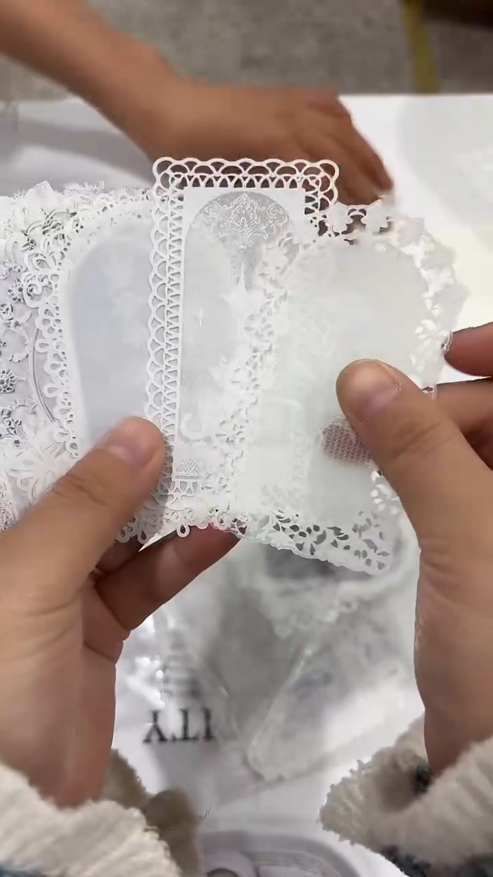 1-8 蕾丝诗行 6包   