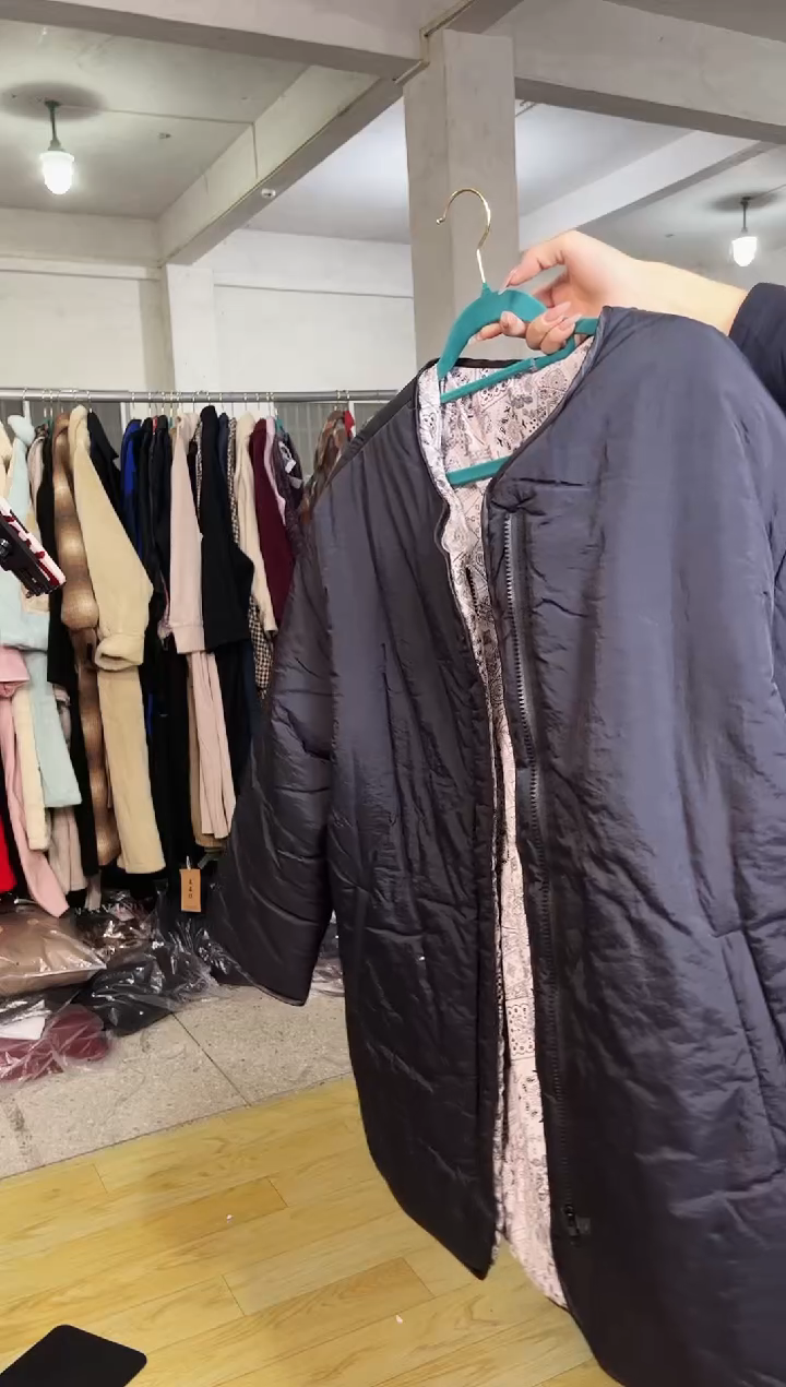 650闪购外套外披马甲打底裤子