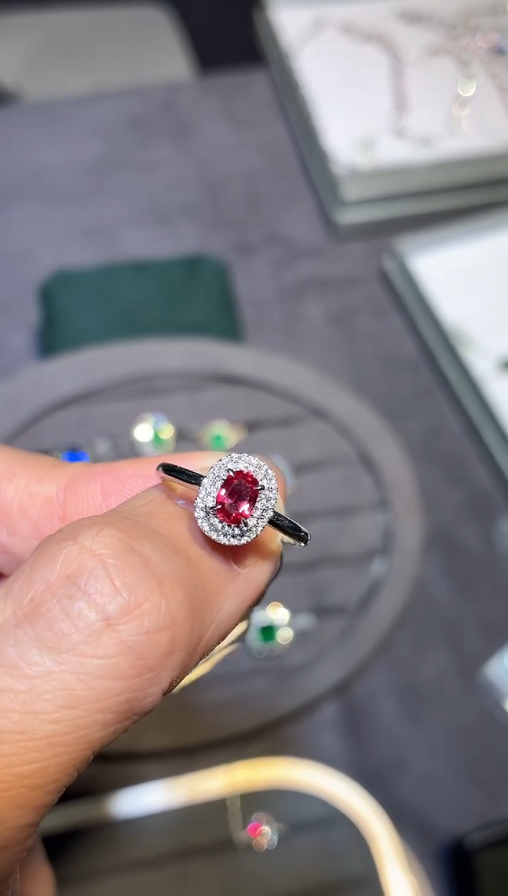 18K金镶嵌戒指红宝石【闪购】0.39ct/同步展会价