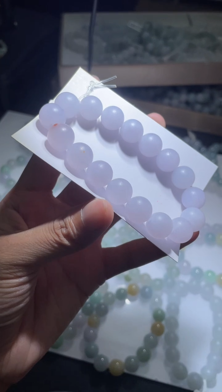 定制翡翠未镶嵌翡翠手串