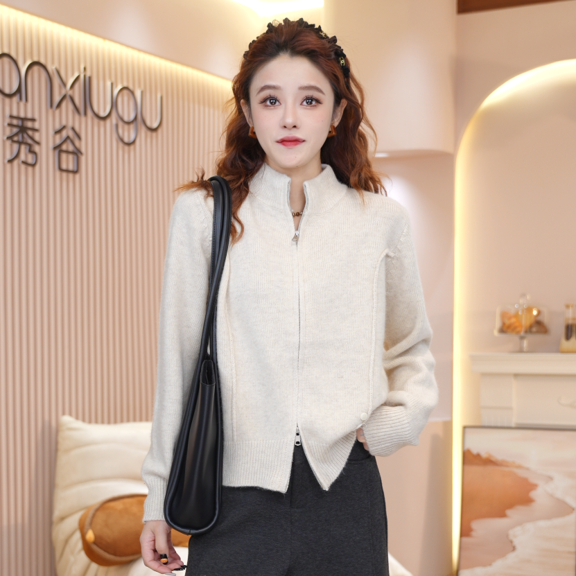 2025秋冬新款双拉链设计感立领针织衫女简约显瘦百搭上衣潮Y3185