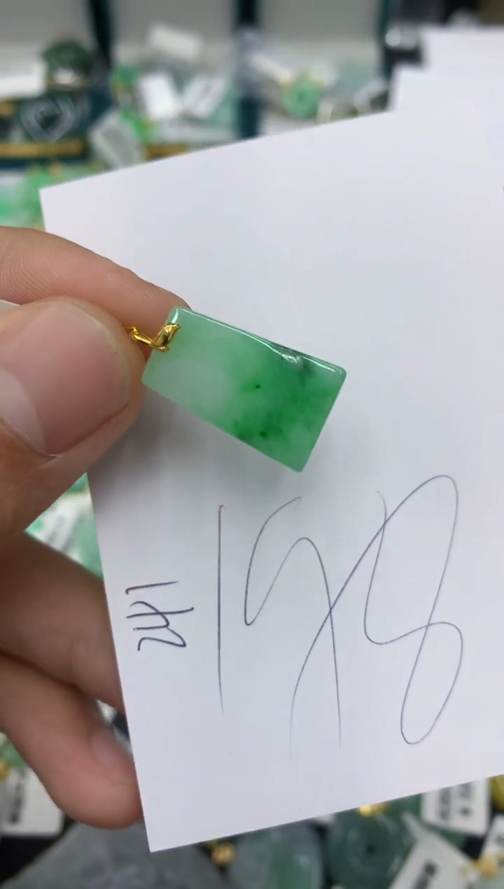 翡翠18K金镶嵌颈饰号链接1111111