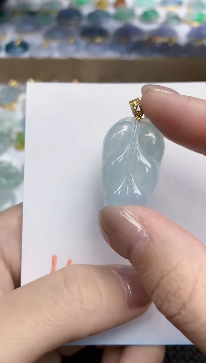 【闪购商品】翡翠颈饰18K金镶嵌天然翡翠A货