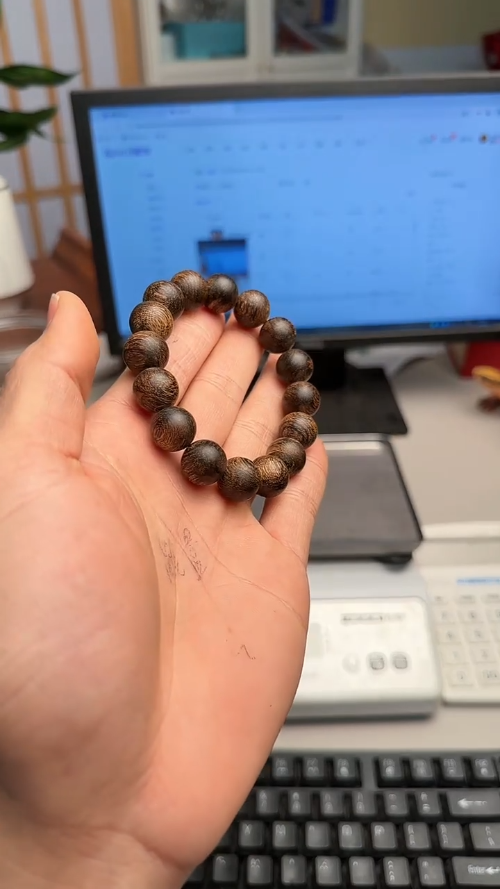 【闪购商品】沉香手串文莱黑棋沉香