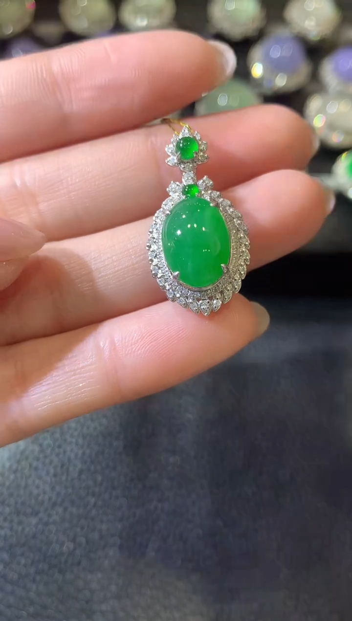 【闪购商品】翡翠吊坠(不含链)18K金镶嵌C58翡翠