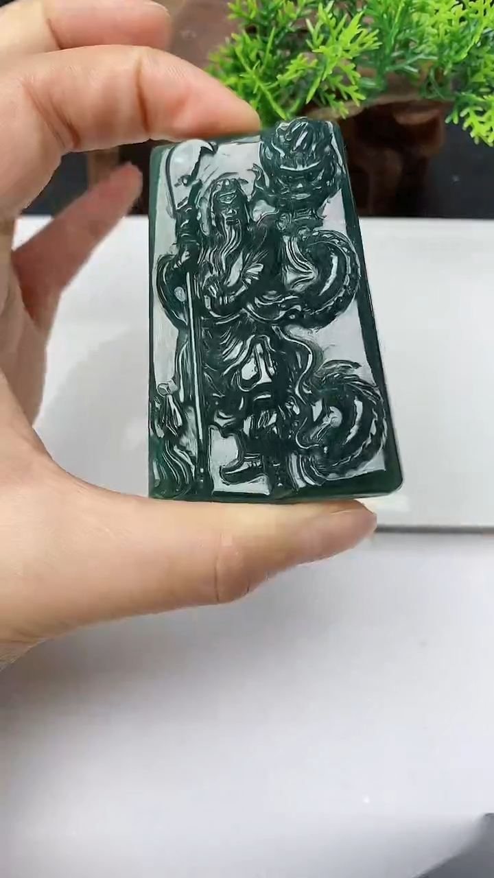【闪购商品】翡翠颈饰未镶嵌        