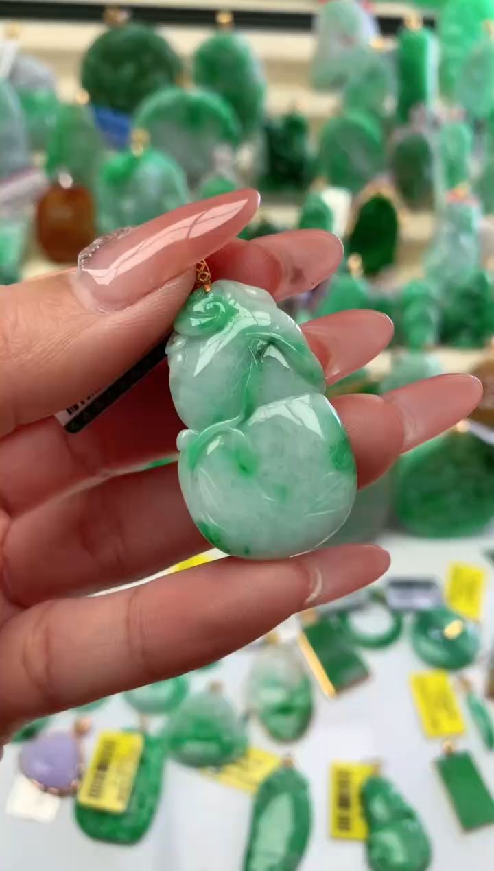 【闪购商品】翡翠颈饰18K金镶嵌挂件