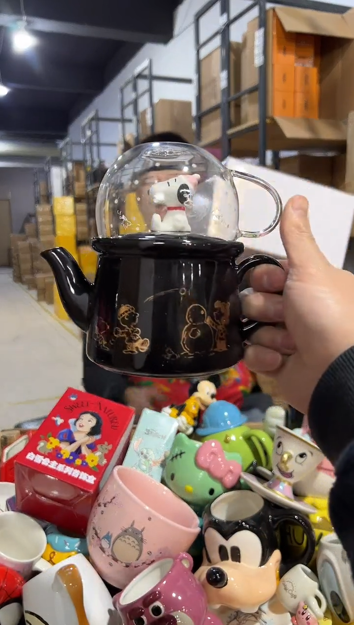 【闪购商品】杯原盒黑色史努比茶壶