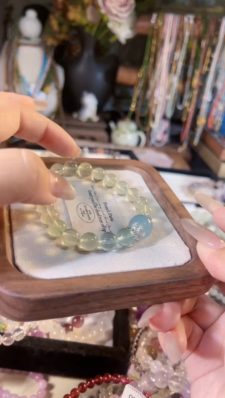 【闪购商品】萤石手链未镶嵌多样性发货其一