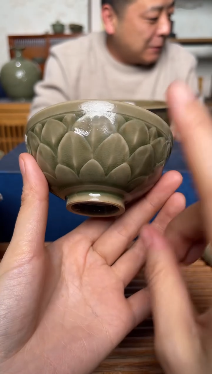 【闪购商品】其他王晓娜纯手工剔花莲瓣主人杯