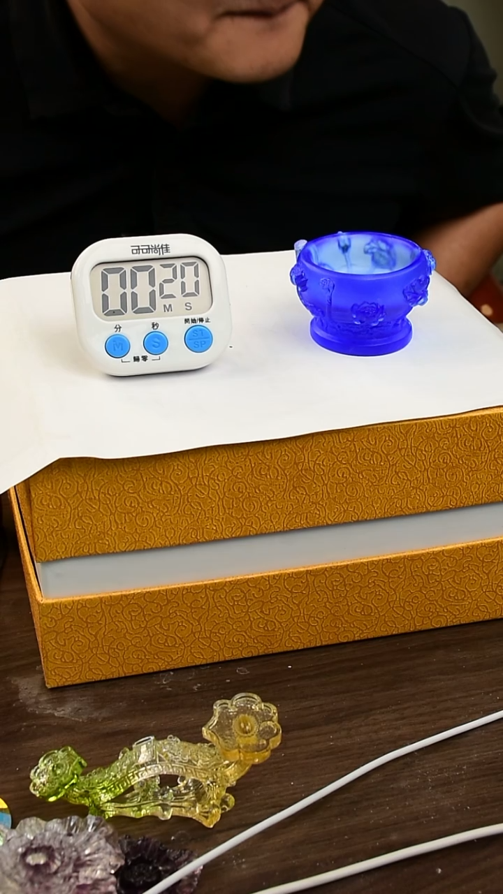 手工艺品琉璃大***咯古法琉璃荷花烛台摆件