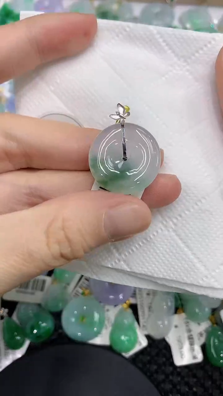 颈饰18K金镶嵌翡翠白*a货支持复检百元以上9元证书费自理