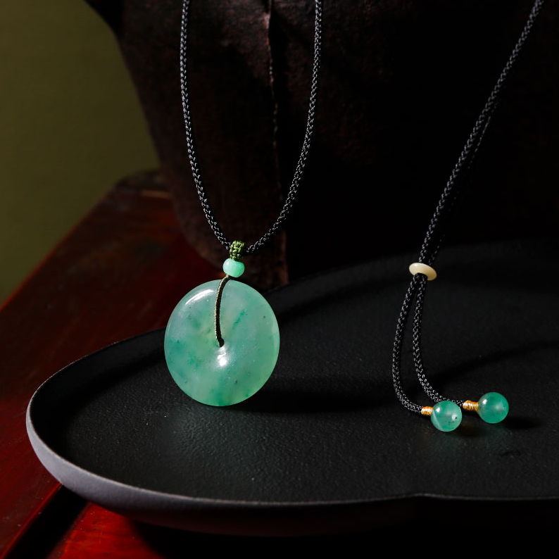 【意婵】《溪下绿》精品天然非洲翠石英质玉翠平安扣项链-911773