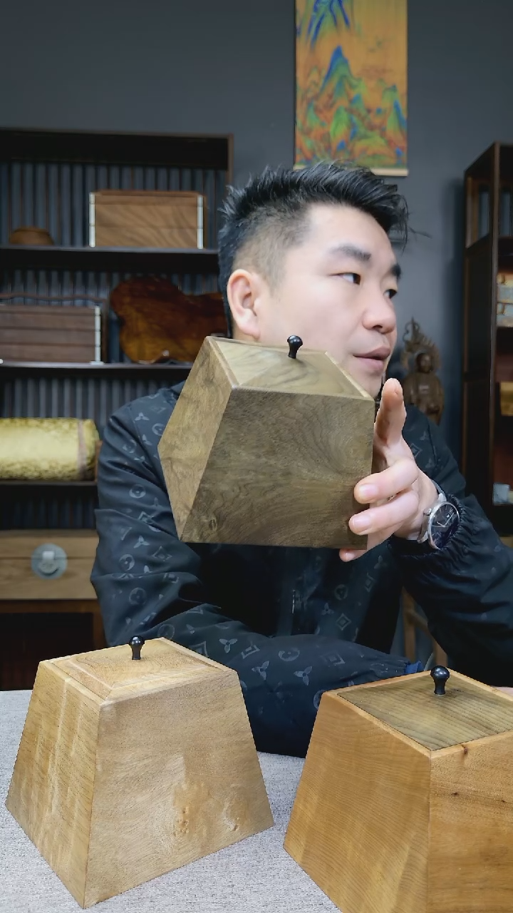 金丝楠难*.金丝楠木斗盒摆件