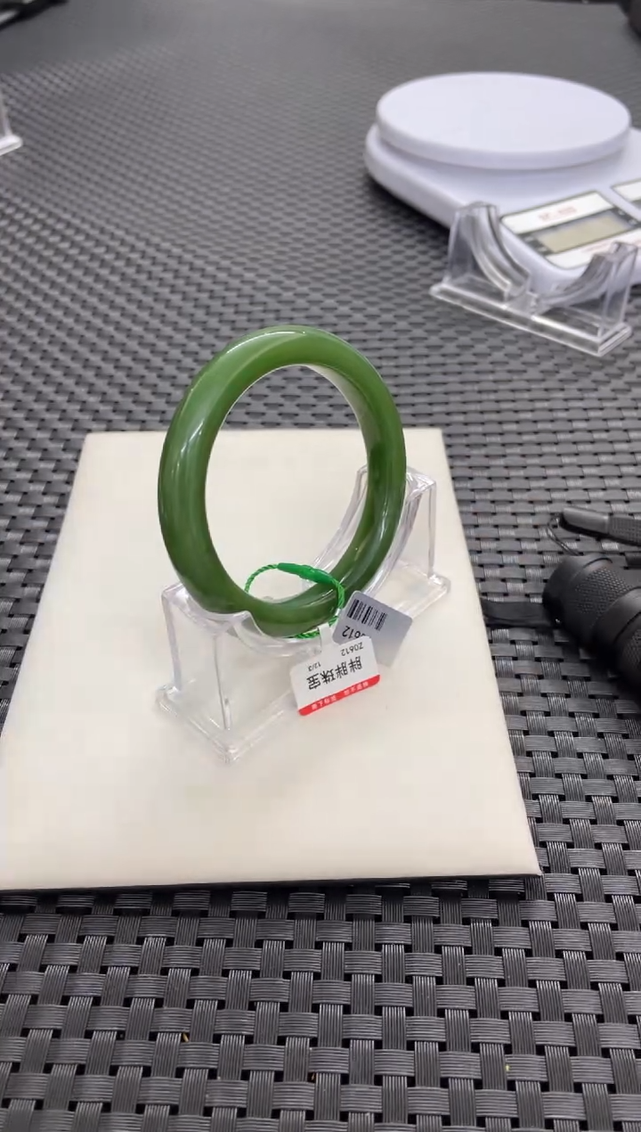 【闪购商品】和田玉手镯一条59未镶嵌（多样性发一件）Z0612