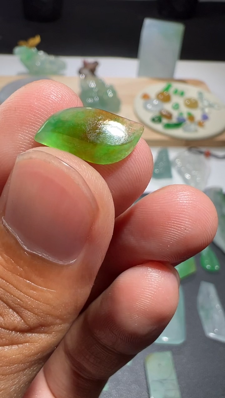 【闪购商品】定制翡翠未镶嵌天然缅甸A货翡翠