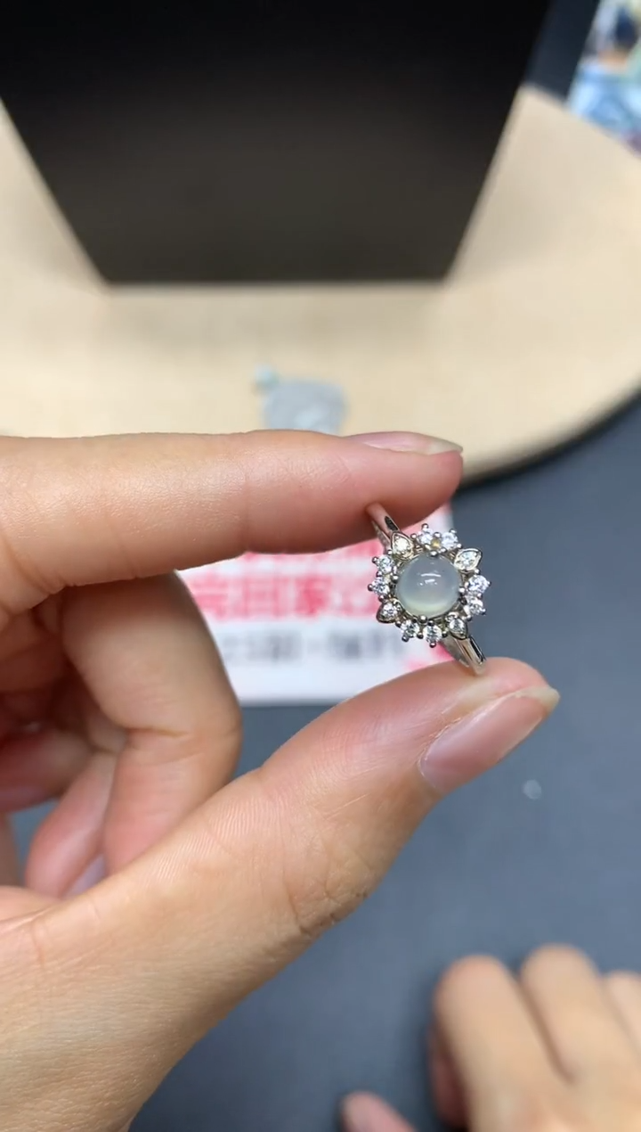【闪购商品】翡翠戒指银S925镶嵌蛋面【无服务费】