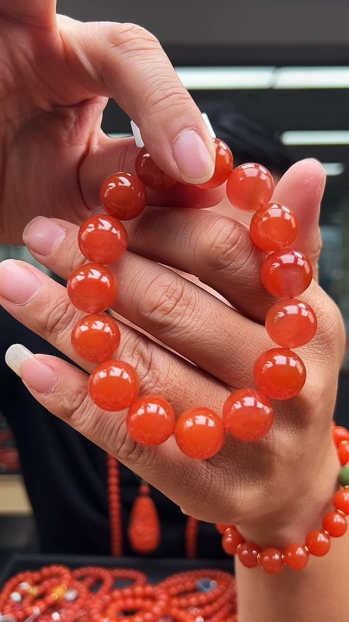 未镶嵌珠串南红玛瑙云南保山杨柳乡14mm+