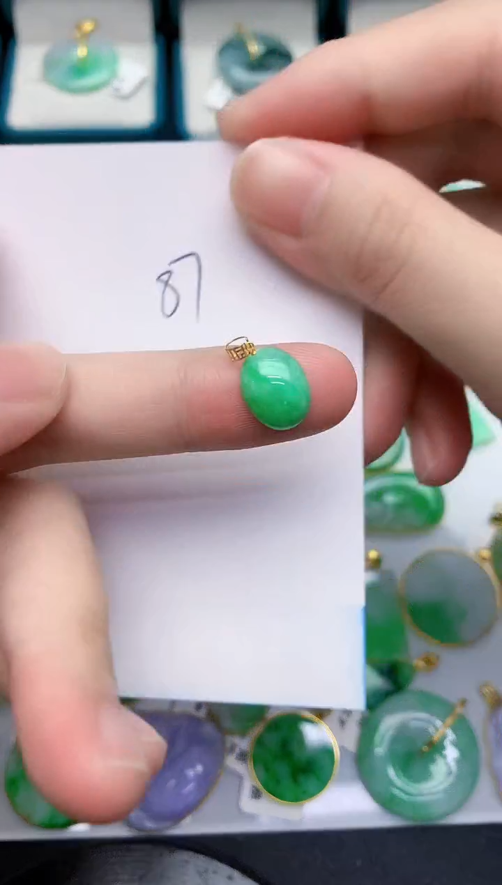 【闪购商品】翡翠颈饰18K金镶嵌000000000