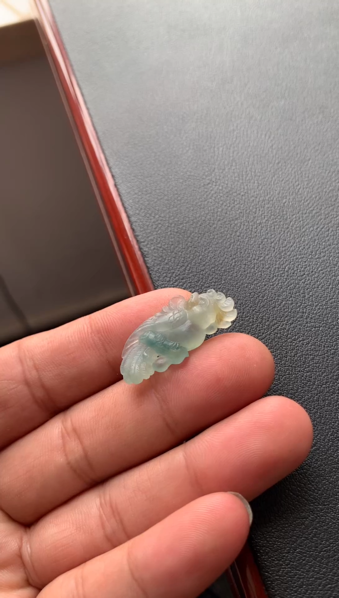 定制翡翠未镶嵌鹦鹉