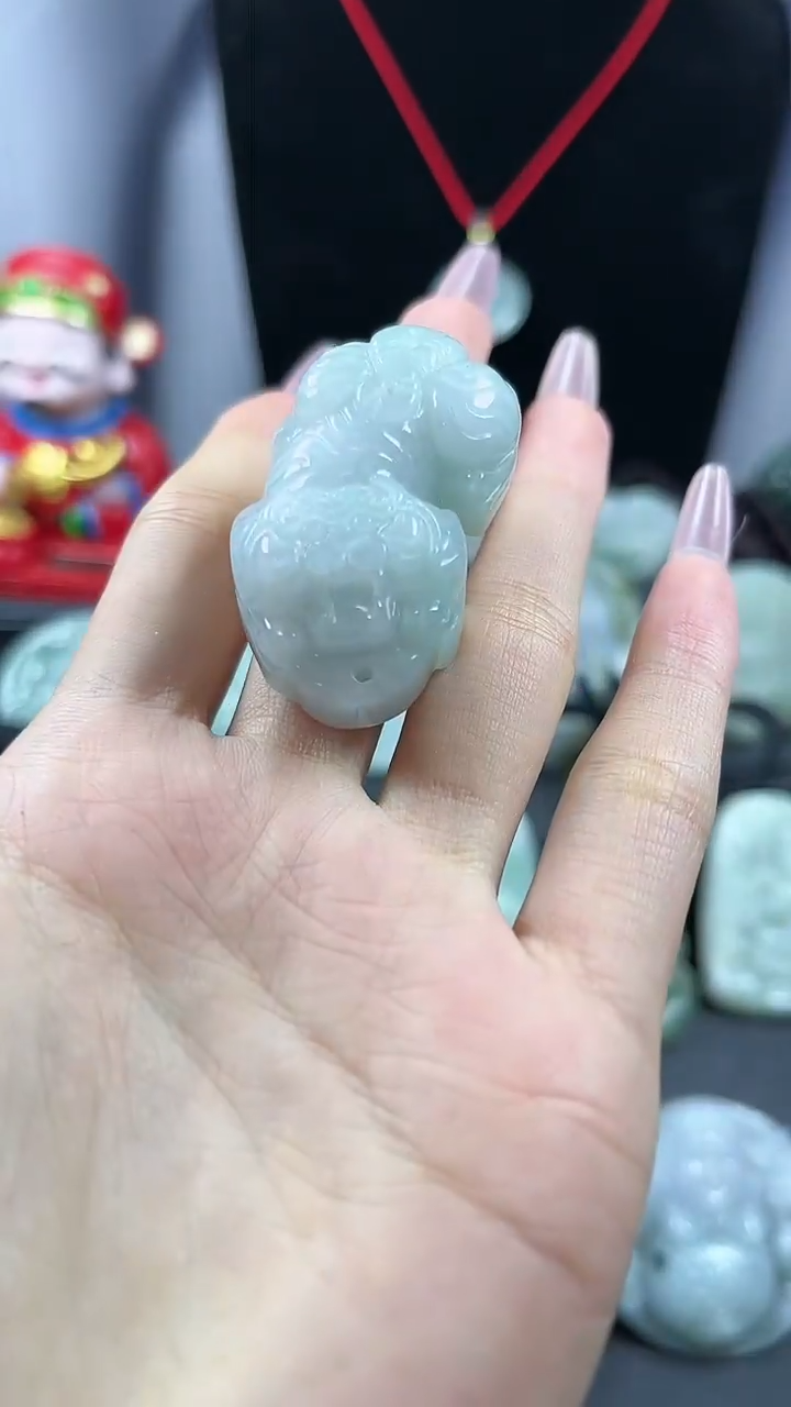 【闪购商品】翡翠颈饰未镶嵌小老虎