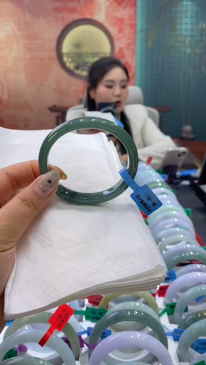 未镶嵌手镯翡翠多人00011305