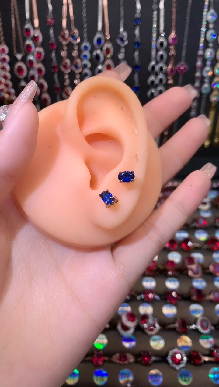 【闪购商品】蓝宝石耳饰银S925镶嵌玫瑰金4.6