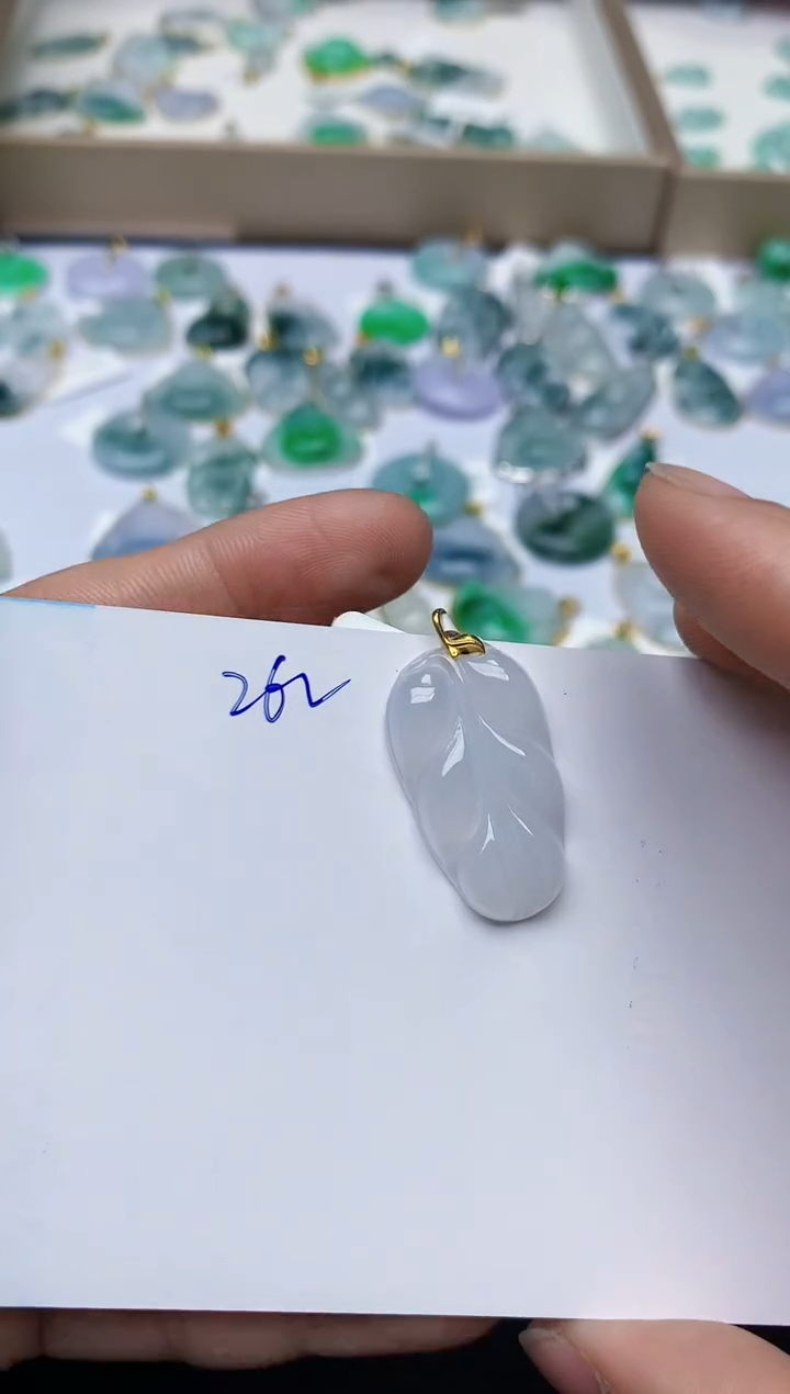 【闪购商品】翡翠颈饰18K金镶嵌天然翡翠A货    