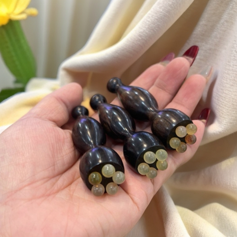  小莲蓬面部按摩器眼部按摩拨筋棒点穴护肤紫光檀木绵羊角