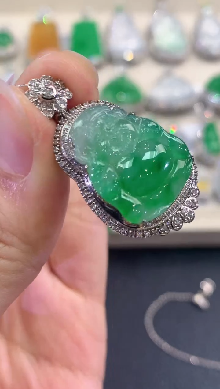 【闪购商品】翡翠吊坠(不含链)18K金镶嵌C124