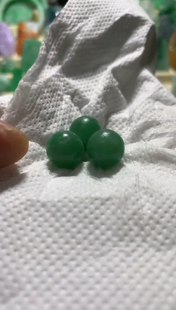 未镶嵌定制翡翠多样性发货其中一件