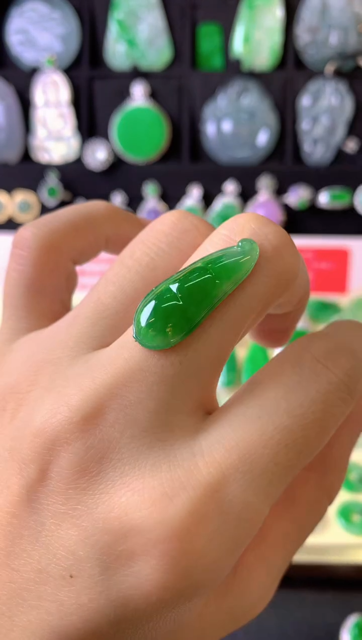 定制翡翠未镶嵌1裸玉（客户意向镶嵌）