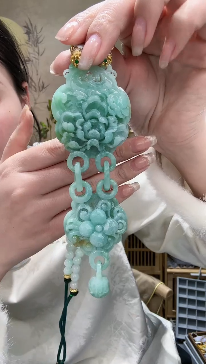 【闪购商品】翡翠颈饰未镶嵌吊坠