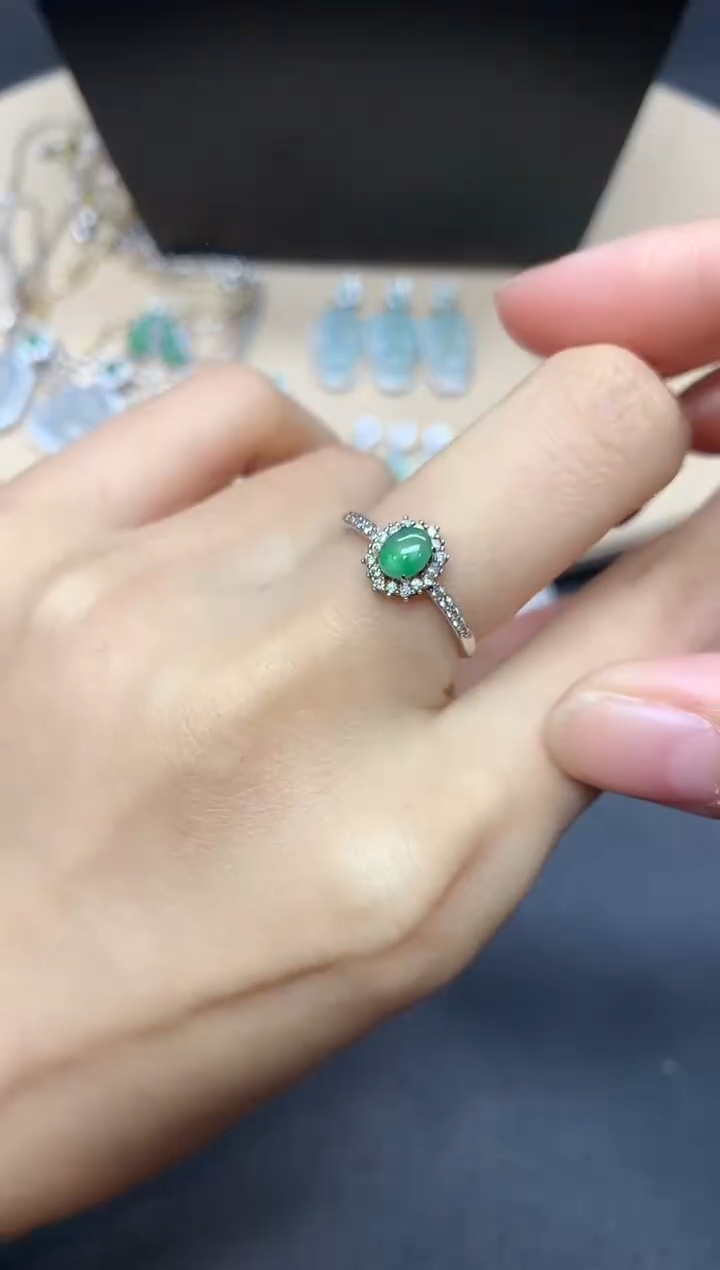 【闪购商品】翡翠戒指银S925镶嵌蛋面【多样性发其一】