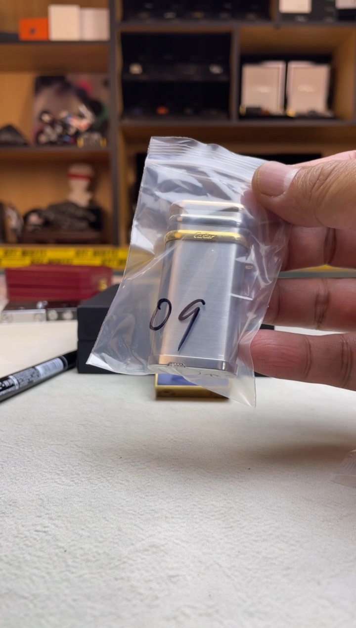 赵*东【黑屋奢品】打火机专用编码09